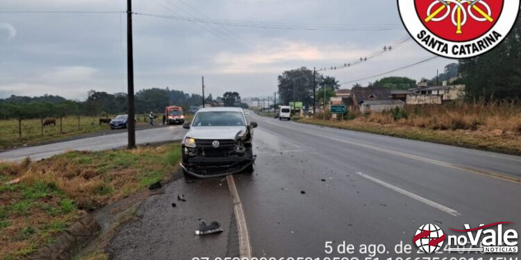 Colisão deixa condutor ferido na SC-135 em Pinheiro Preto