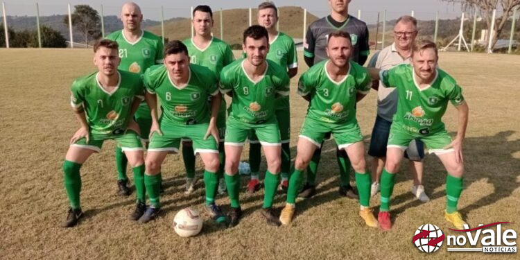 Seis partidas movimentaram mais uma rodada do municipal de futebol suíço de Capinzal