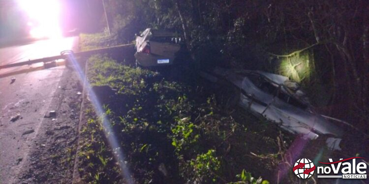 Acidente deixa condutor gravemente ferido na SC-355