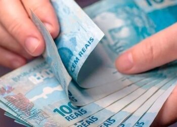 Orçamento prevê salário mínimo de R$ 1.509 para 2025