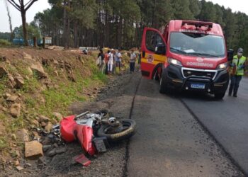 Motociclista fica ferido em acidente na SC-120