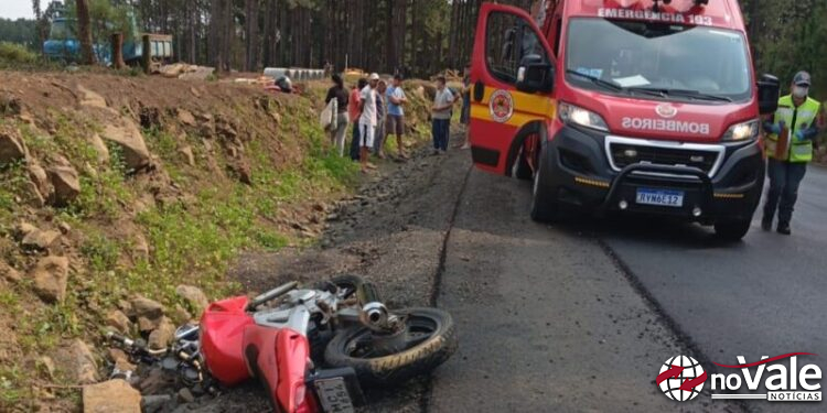 Motociclista fica ferido em acidente na SC-120