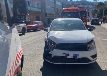 Condutor fica ferido após acidente no centro de Videira