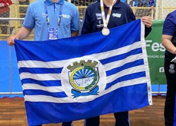 Karatê Capinzalense conquista medalha de prata na fase estadual da OLESC