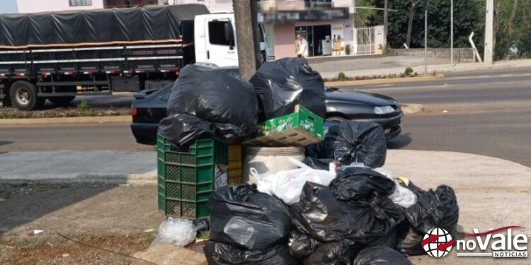 Moradores da Cidade Alta relatam problemas na coleta de lixo
