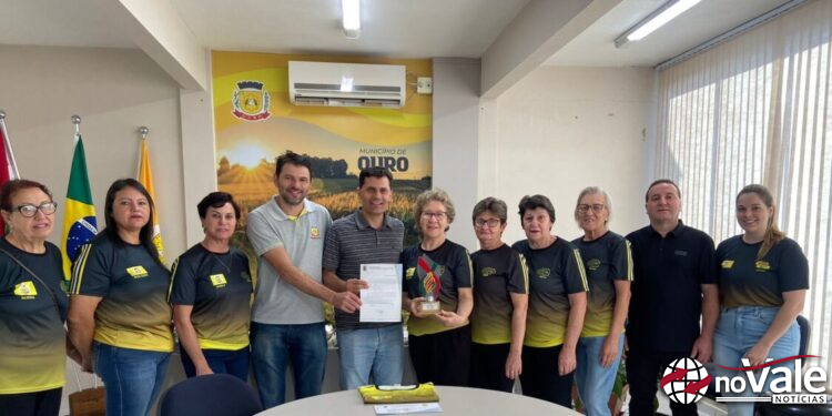 Executivo de Ouro recepcionam atletas e dirigentes da Bocha feminina