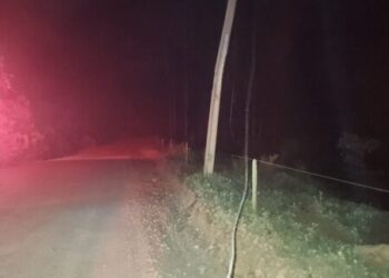 Corte em rede de fibra óptica deixa grande número de consumidores sem acesso