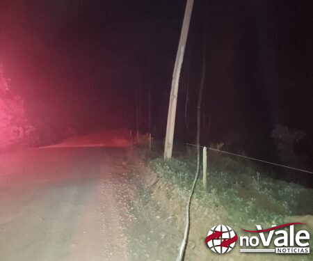 Corte em rede de fibra óptica deixa grande número de consumidores sem acesso