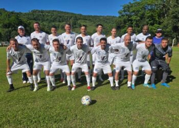 Master Futebol Capinzal vence Arroio Trinta em amistoso na Baixada Rubra