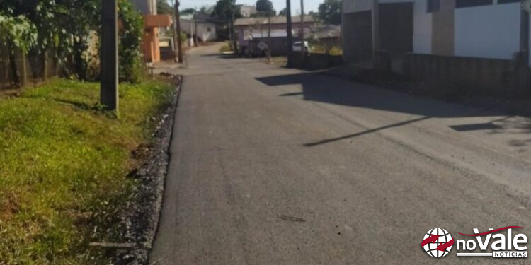 Prefeitura de Zortéa executa pavimentação asfáltica em trecho da Rua Amantina Antunes