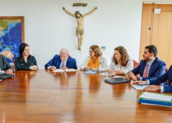Presidente sanciona lei que amplia para até 40 anos a pena para casos de feminicídio