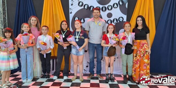 VI Festival Escolar da Canção é promovido pela Secretaria da Educação de Ouro