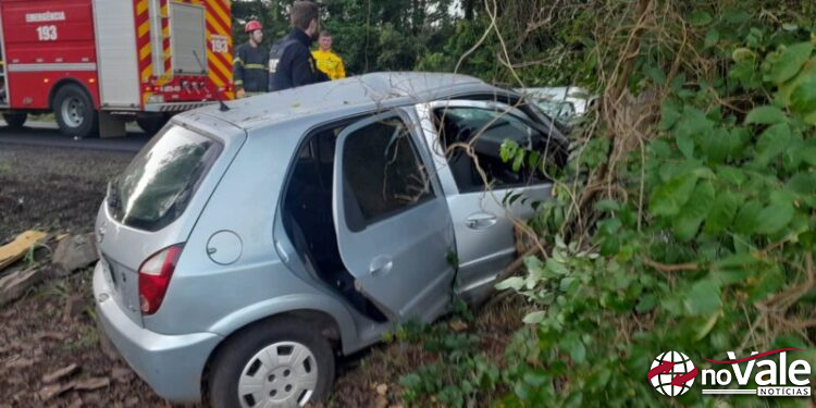 Acidente em Maravilha deixa duas pessoas feridas na BR-282