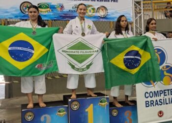Atleta Ana de Matos, de Capinzal é vice-campeã no mundial de karatê