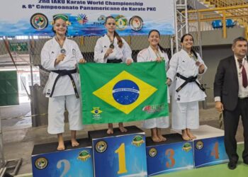 Capinzalense Emily Andrade conquistou o título do mundial de karatê