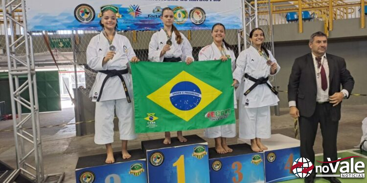 Capinzalense Emily Andrade conquistou o título do mundial de karatê