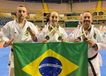 Família Saretta conquista títulos mundiais no campeonato de karatê