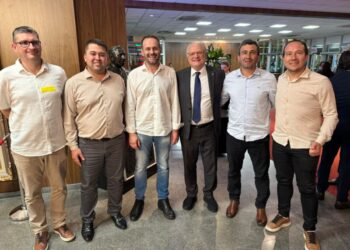 Aguinaldo e Tiago juntamente com vereadores cumprem agenda em Florianópolis na busca por recursos para Capinzal