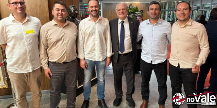 Aguinaldo e Tiago juntamente com vereadores cumprem agenda em Florianópolis na busca por recursos para Capinzal