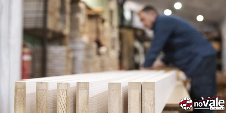 Indústria de móveis cria plano para captar e formar profissionais
