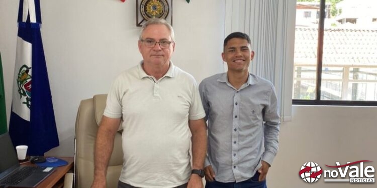 Vereador Juninho (PP) garante emenda para construção de parquinhos em Lacerdópolis
