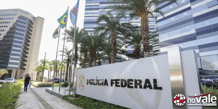 PF indicia Bolsonaro, Braga Netto e mais 35 pessoas por tentativa de golpe de Estado