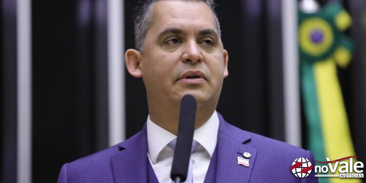 Comissão aprova inclusão dos professores da educação infantil no piso salarial do magistério