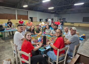 Ajudantes do Natal finalizam preparativos para distribuição de doces e brinquedos em Capinzal e Ouro