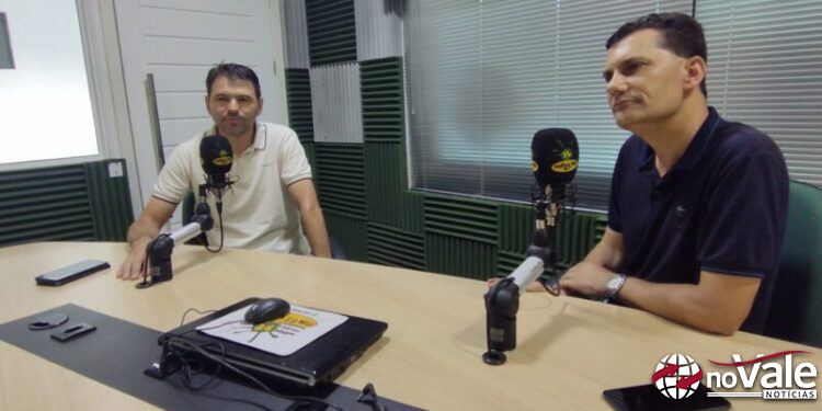 Prefeito e vice-Prefeito de Ouro avaliam trabalhos do primeiro mandato