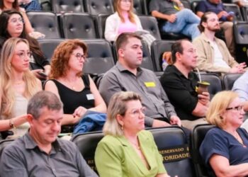Escola do Legislativo de Capinzal participa do 3º Encontro Catarinense em Florianópolis