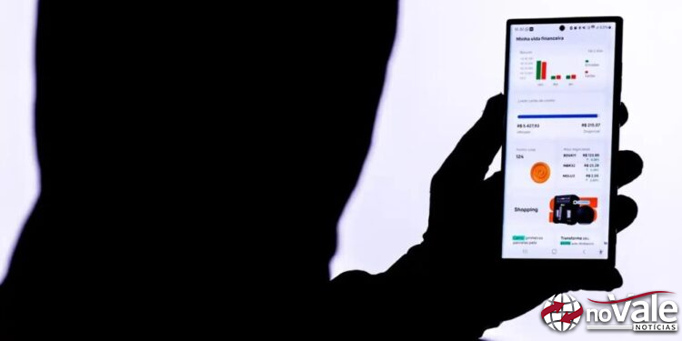 Especialistas aprovam proibição de celular em sala de aula