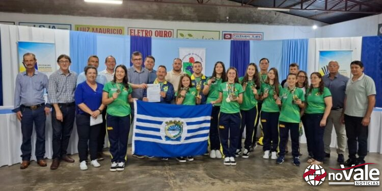 Karatê de Capinzal recebe moção de aplauso da Câmara de Vereadores