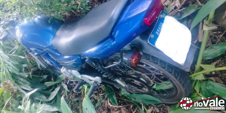 Polícia Militar recupera motocicleta furtada em Lacerdópolis