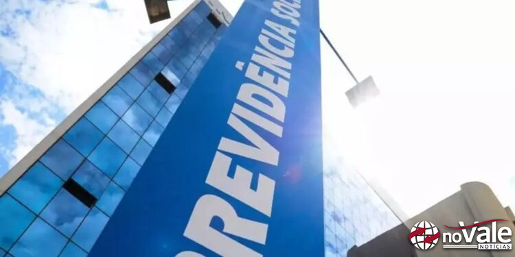 Idade para aposentadoria vai ser ajustada em 2025