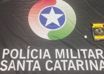 Polícia Militar Rodoviária realiza abordagem e apreende droga em Ibicaré