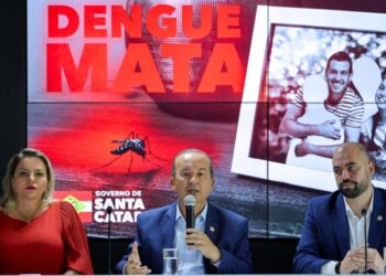 Governador apresenta equipamento para monitorar a dengue e outras ações em SC