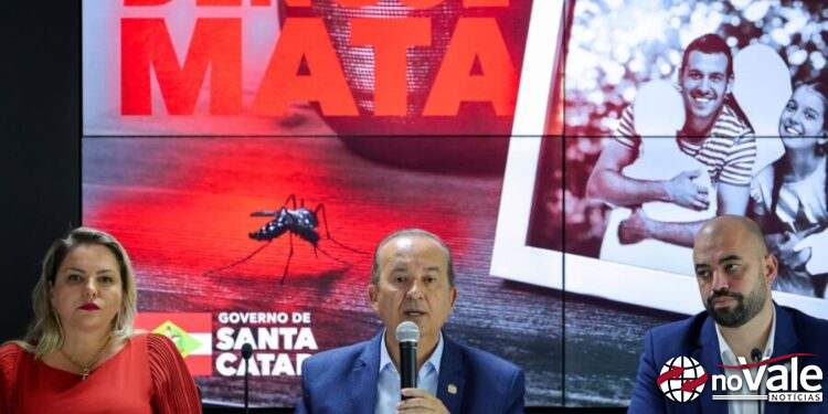 Governador apresenta equipamento para monitorar a dengue e outras ações em SC