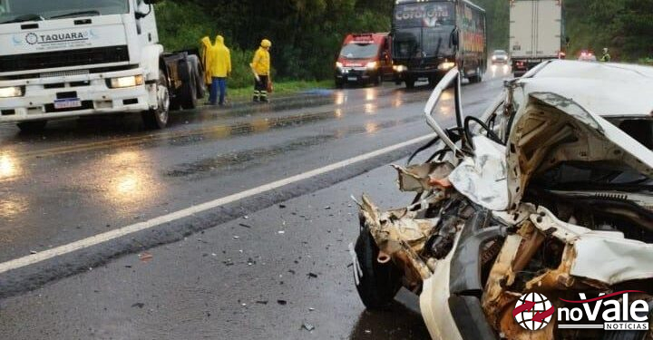Acidente entre carro e caminhão deixa dois feridos em Vargem
