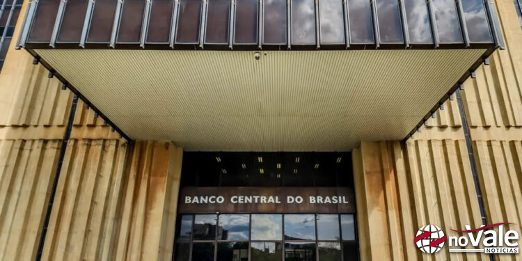 Copom eleva juros básicos da economia para 12,25% ao ano