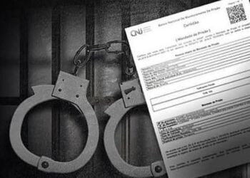 Homem com mandado de prisão ativo é preso no centro de Campos Novos