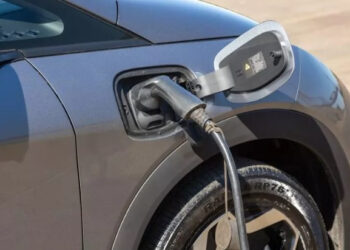 Projeto propõe isenção de IPVA para veículos elétricos em Santa Catarina