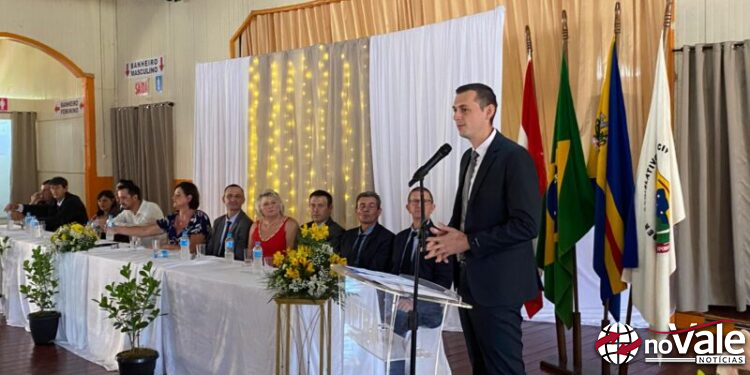 Marcelo Baldissera assume mais um mandato como prefeito de Ipira