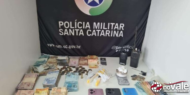 Mulher é presa por tráfico de drogas em Concórdia