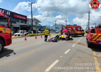 Acidente de trânsito deixa motociclista gravemente ferida em Fraiburgo