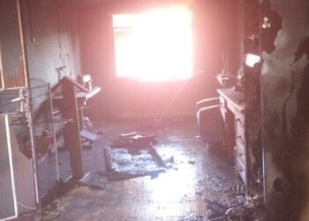 Bombeiros controlam incêndio em residência em Santa Cecília