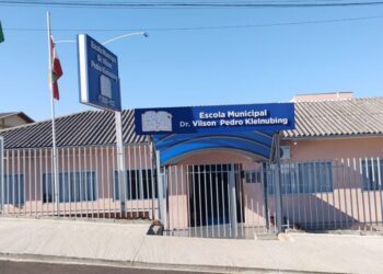 Escola Municipal Dr. Vilson Pedro Kleinubing celebra 25 anos
