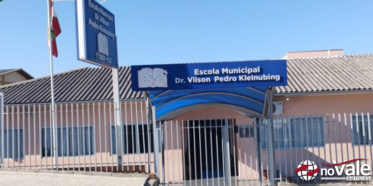 Escola Municipal Dr. Vilson Pedro Kleinubing celebra 25 anos