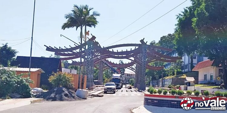 Rua Coberta de Piratuba deve ficar pronta até o final do mês de março