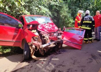 Acidente fatal entre carro e carreta é registrado no interior de Presidente Castello Branco