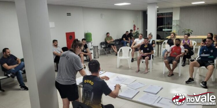 16 equipes irão disputar Campeonato Municipal de Futebol Suíço de Ouro